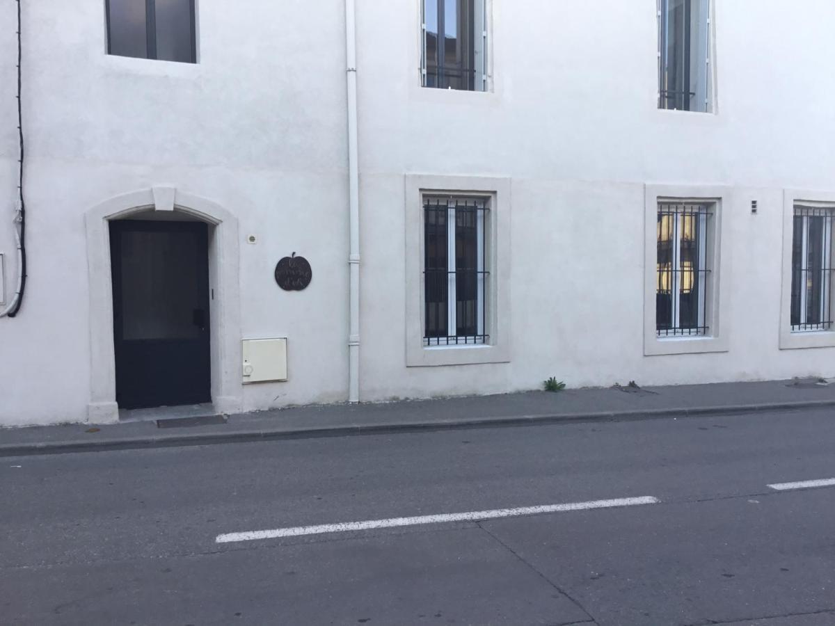 Appartement La Pomme D'Or Л'Іль-сюр-ла-Сорг Екстер'єр фото