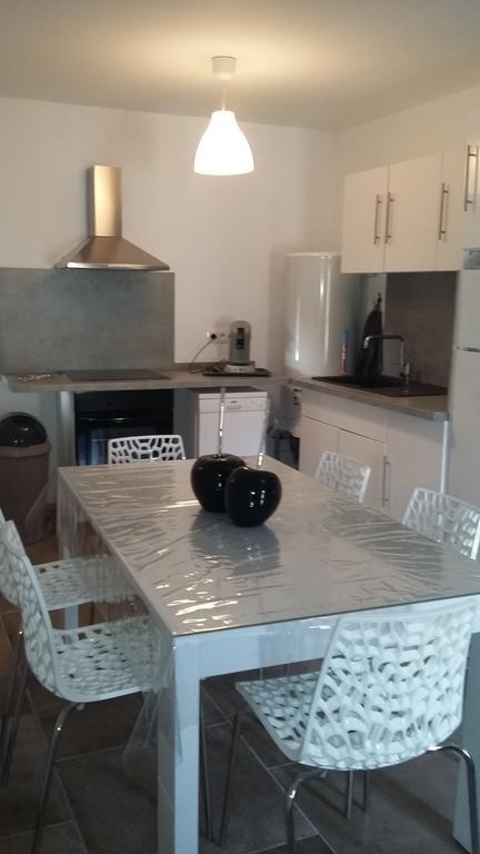 Appartement La Pomme D'Or Л'Іль-сюр-ла-Сорг Екстер'єр фото